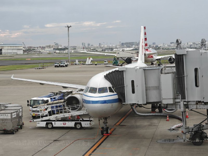 HND-PEK